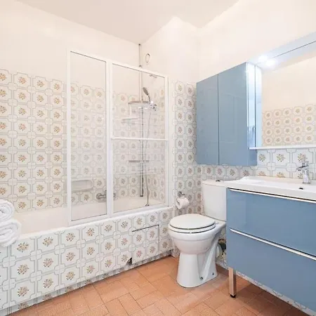 Elegant 2 Bed With Pool In Juan Les Pins Appartamento