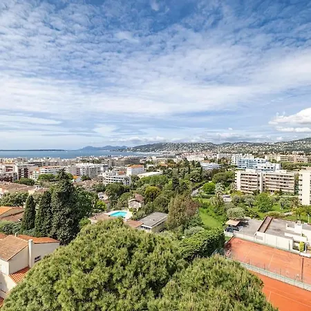 Elegant 2 Bed With Pool In Juan Les Pins