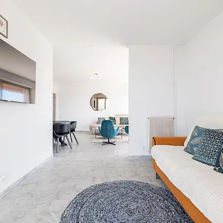 Elegant 2 Bed With Pool In Juan Les Pins דירה *